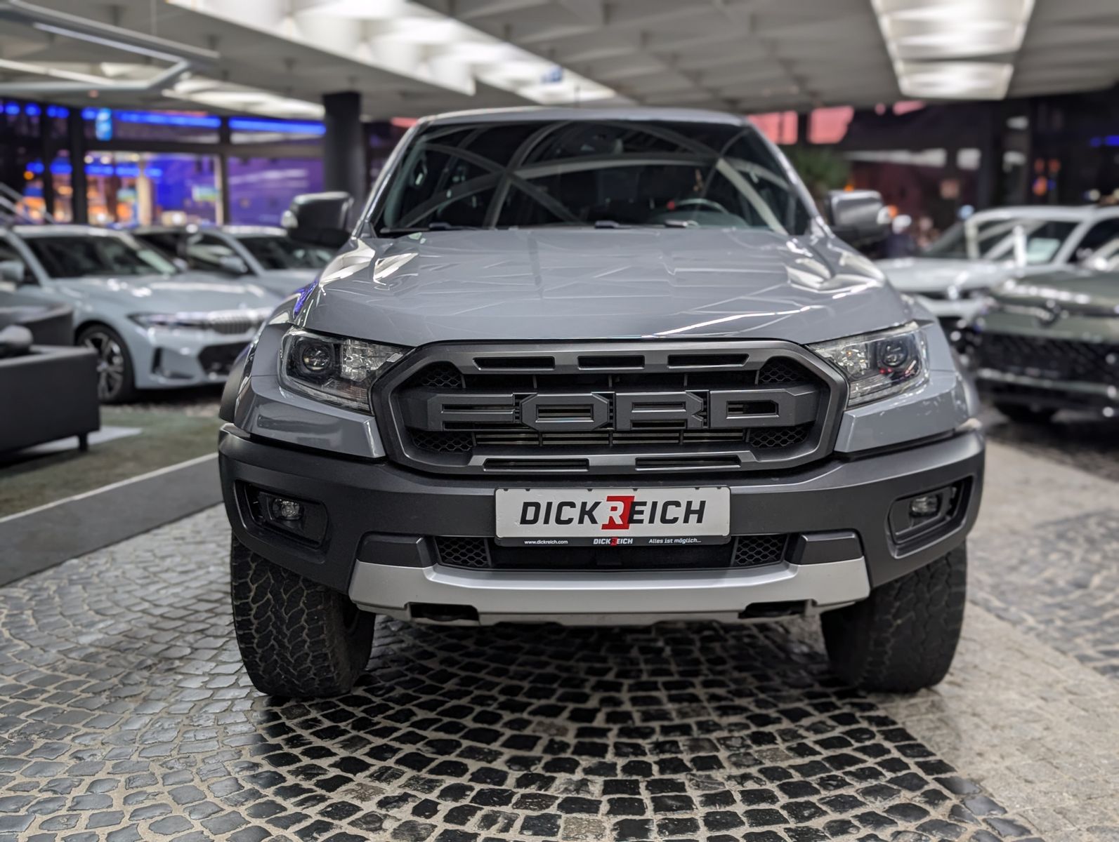 Fahrzeugabbildung Ford Ranger Raptor DoKa 4x4 Performance ROLLO LED AHK