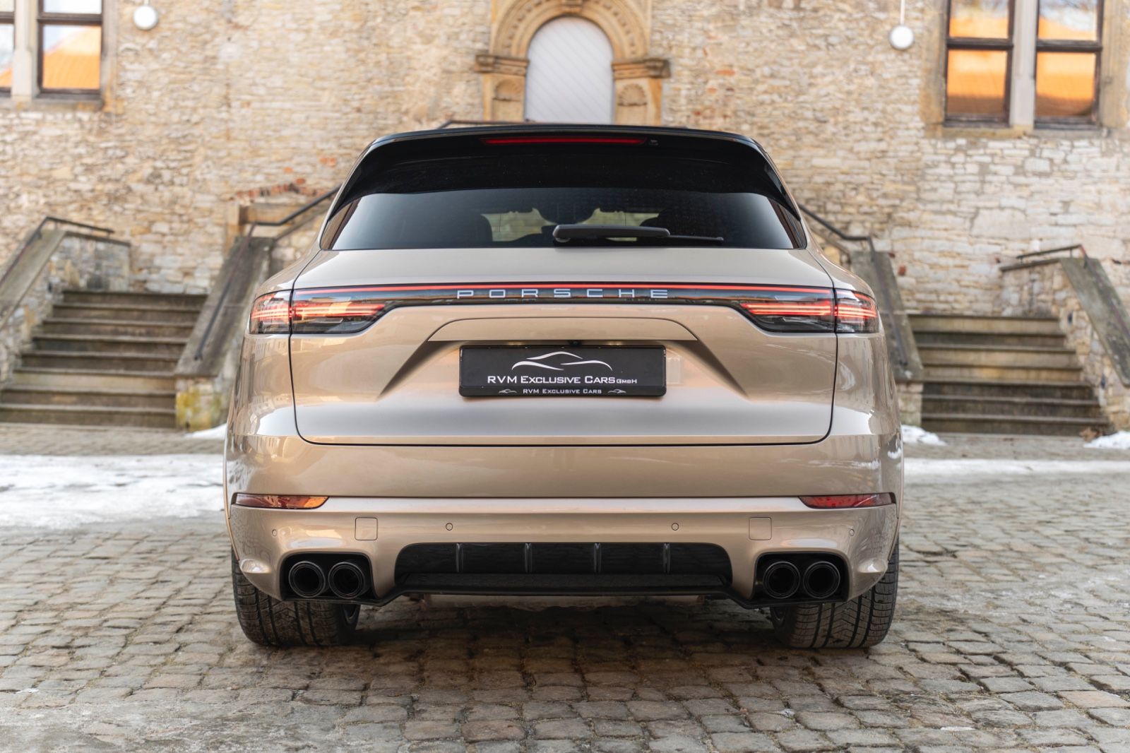 Fahrzeugabbildung Porsche Cayenne E-Hybrid SPORT-CHRONO BURMESTER 360° LED