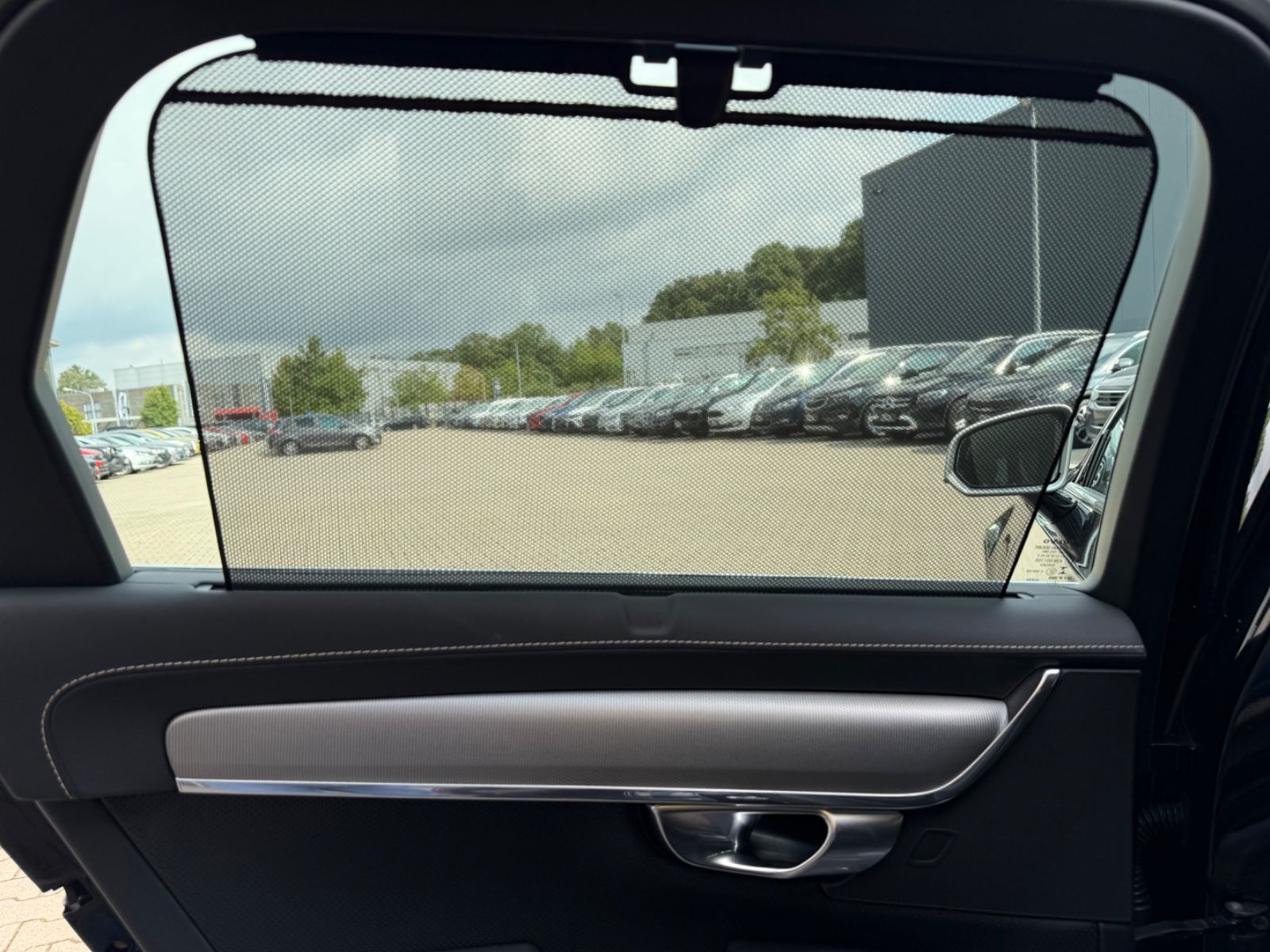 Volvo V90 Kombi R Design AWD/ALLRAD/SPORTPAK*/PANO/KAM foto 22