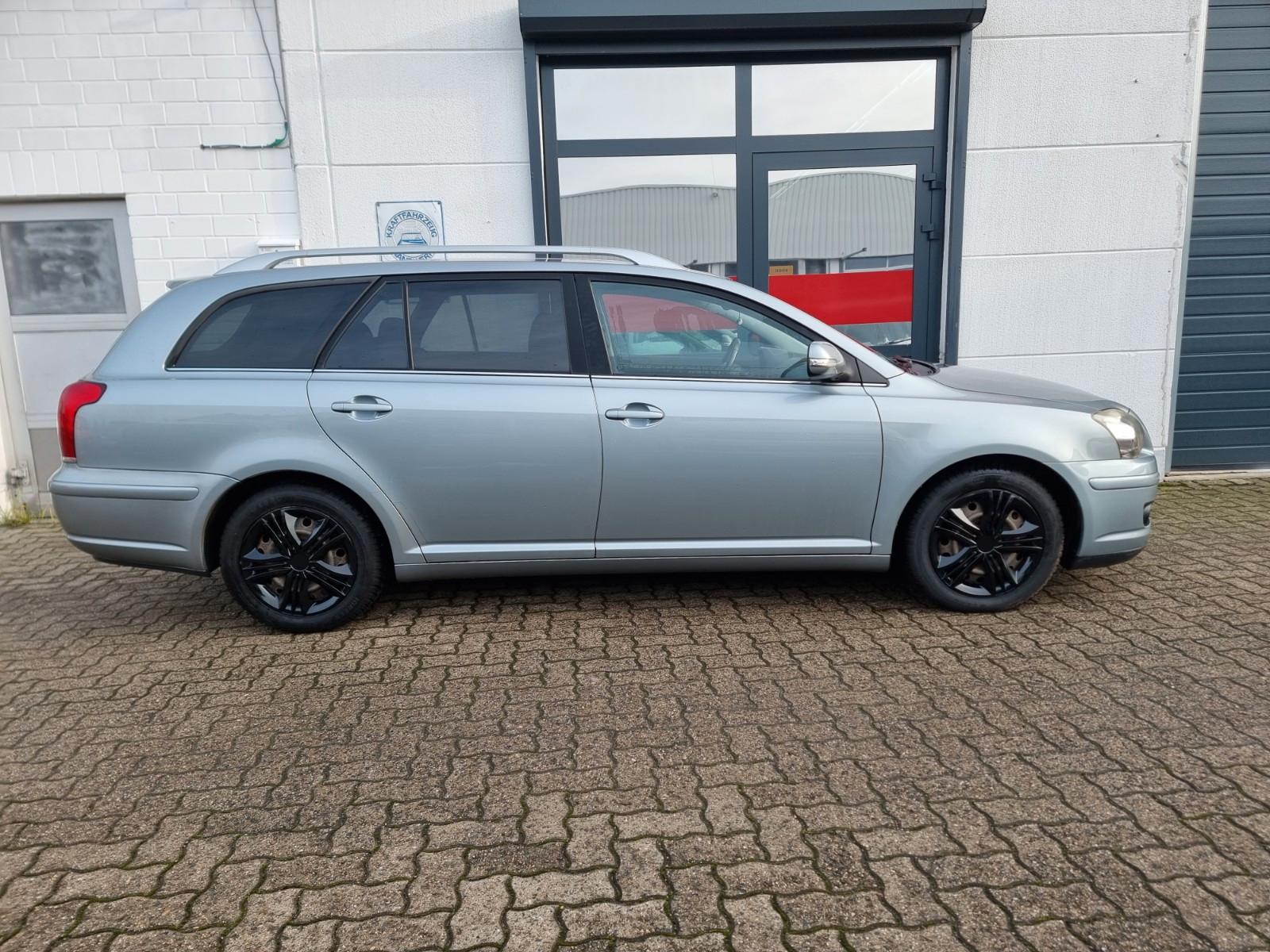 Toyota Avensis 2009 — photo 6