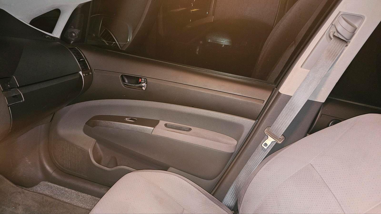 Toyota  2005 — photo 9