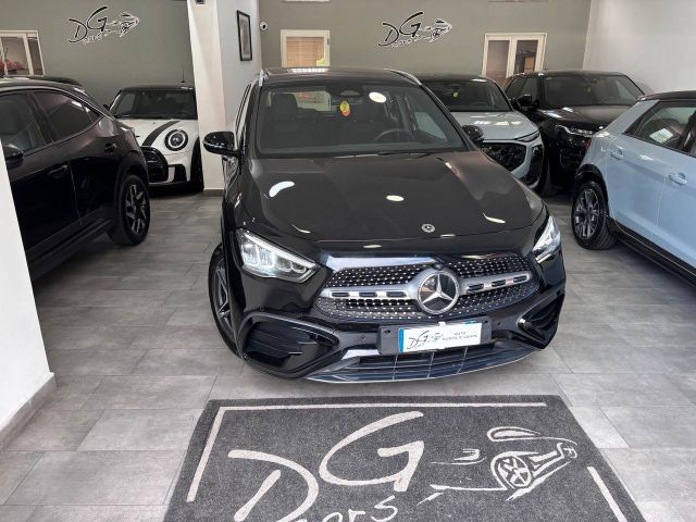 MERCEDES-BENZ MERCEDES-BENZ GLA 200D PREMIUM AMG LE-NAVI-TETTO