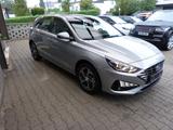 Hyundai i30 AUT. APPLE SHZ LHZ KLIMAAUT. KAMERA - Hyundai i30 in Augsburg