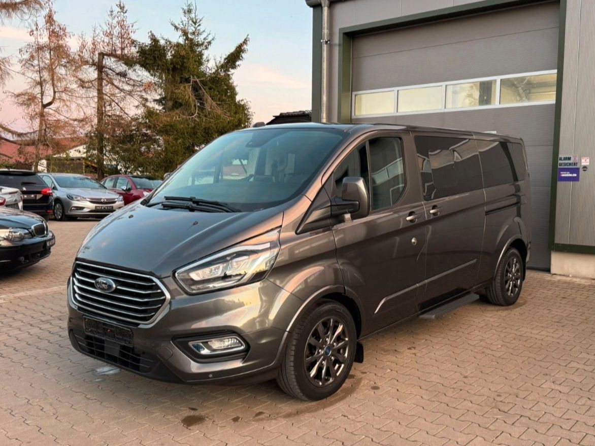 Ford Tourneo Custom Titanium X   8Sitzer Automatik