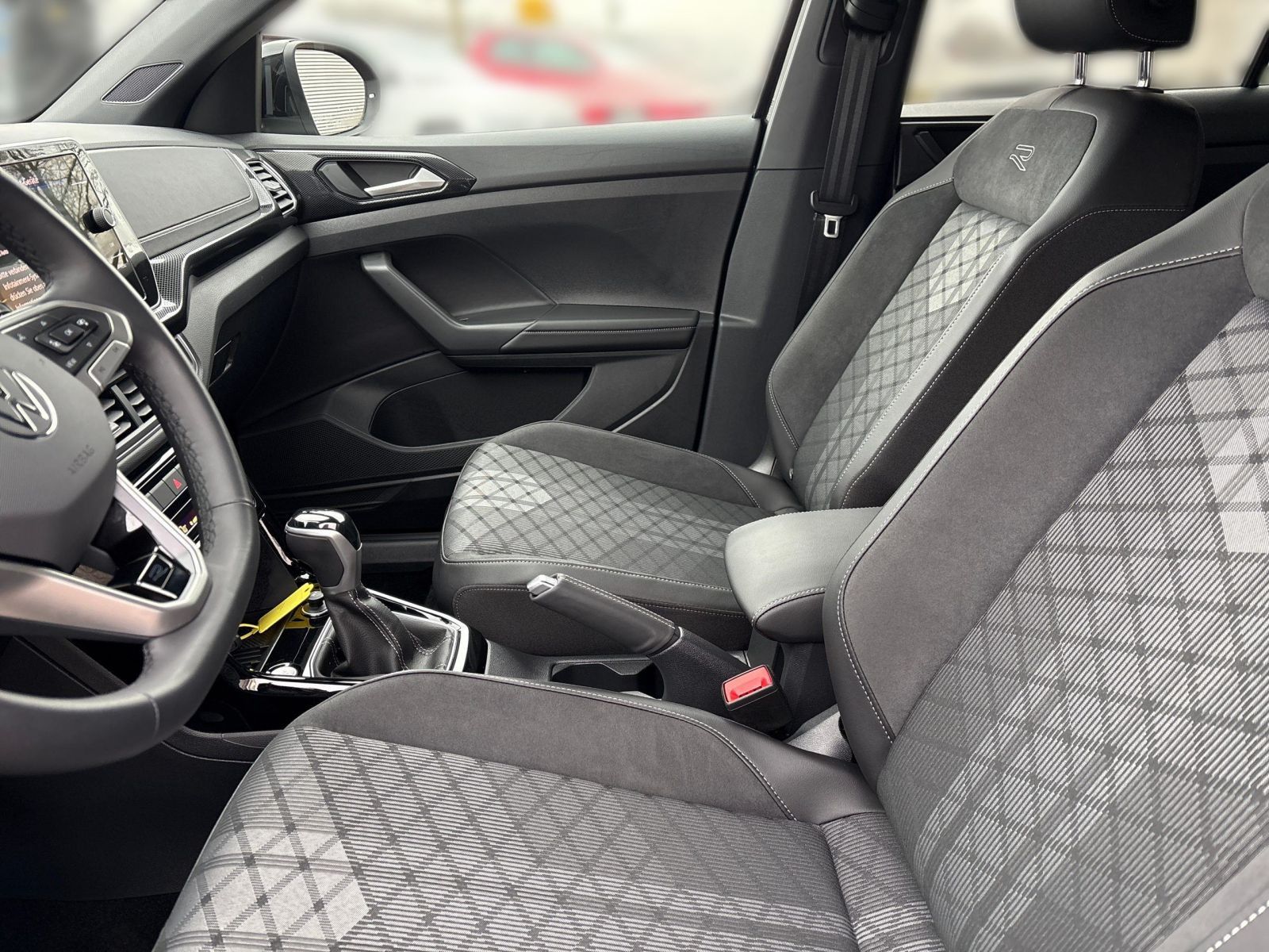 Volkswagen T-Cross - Bild 9