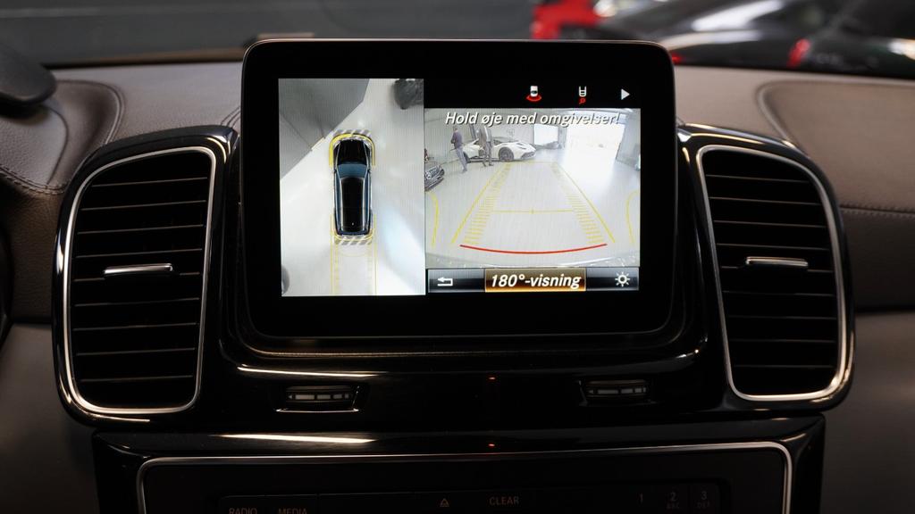 Mercedes-Benz GLS 400