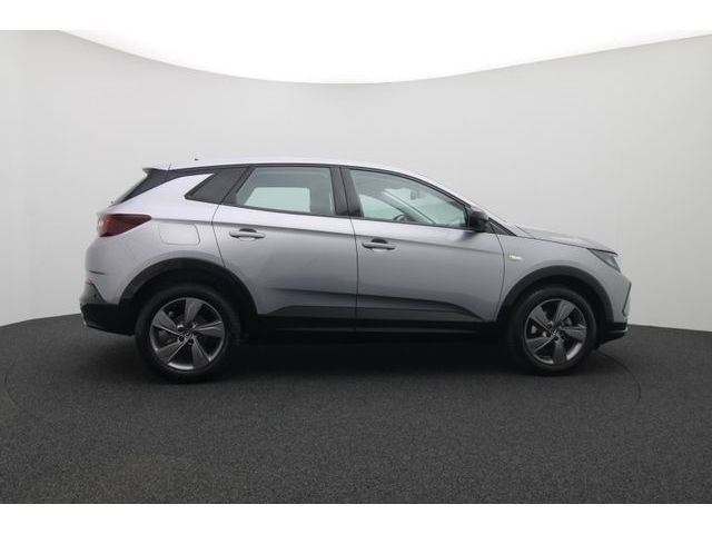 Fahrzeugabbildung Opel Grandland 1.2 GS Line AUT LED Navi ACC RK