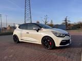 Renault Clio RS Monaco GP 1.6 TURBO 200 EDC RS Monaco GP - Renault Clio mit Benzin-Antrieb: Sportwagen