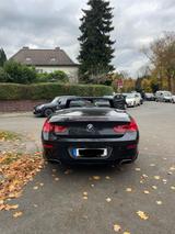 BMW Sehr gepflegter 650i Cabrio in Schwarz - BMW 6er Reihe in Köln