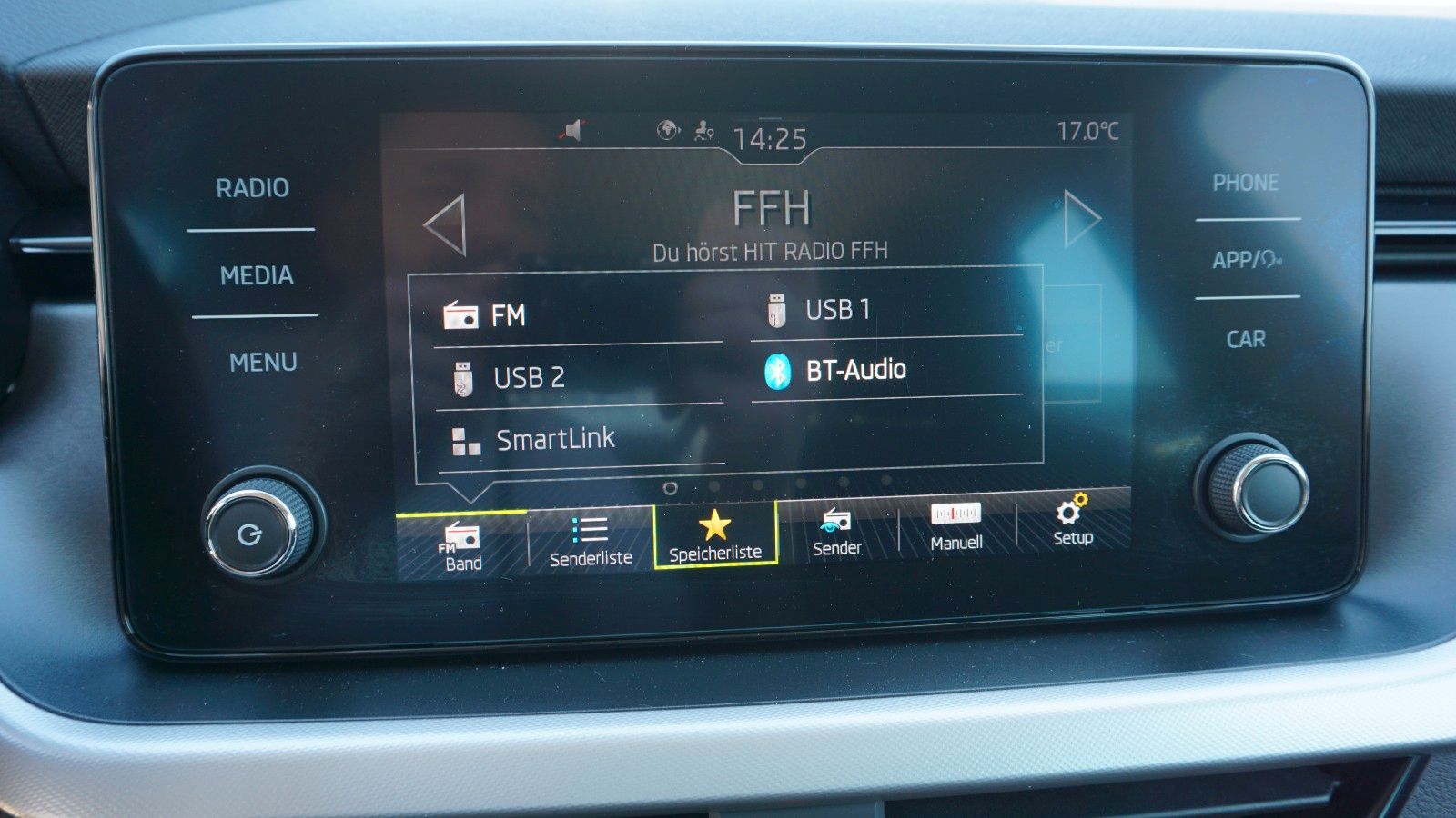 Fahrzeugabbildung SKODA Scala Ambition, Kamera, Navi, CarPlay, AHK