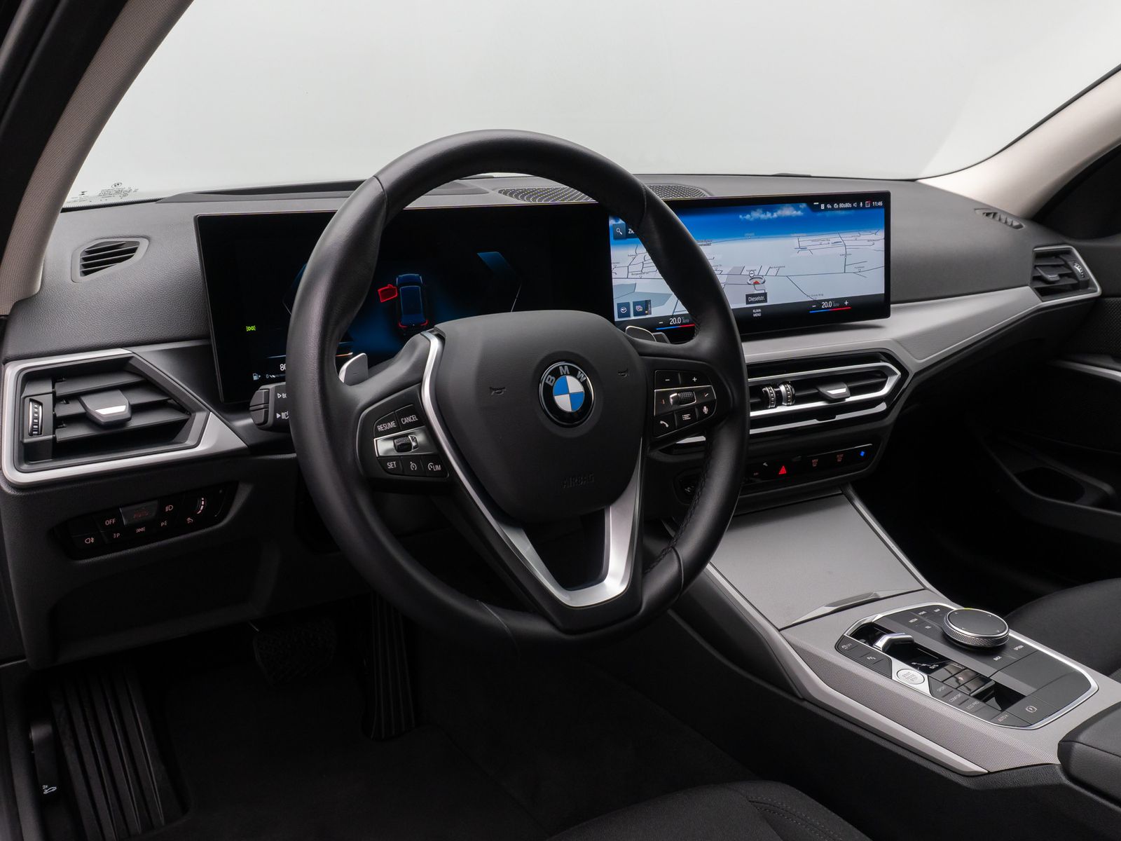 Fahrzeugabbildung BMW 320d CockpitPro PDC GeschwindigReg DAB Sitzhzng
