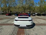 Porsche 992 Cabriolet Carrera  - Porsche 992 in Berlin