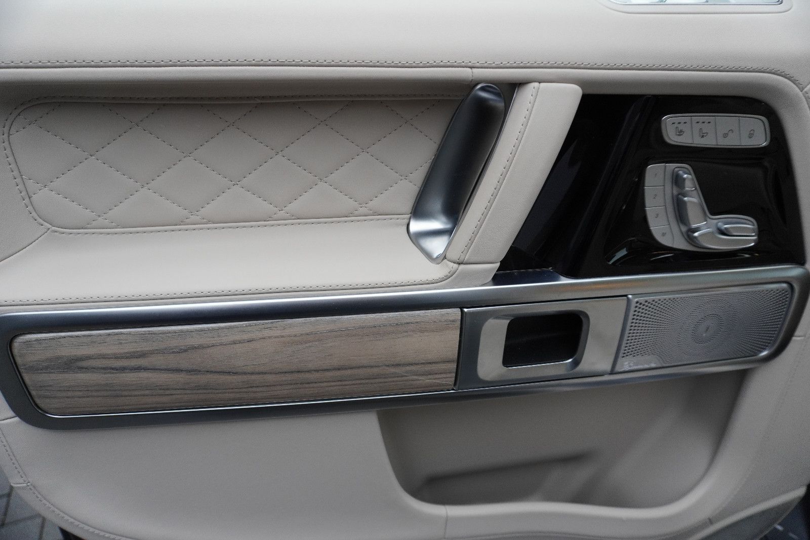 Fahrzeugabbildung Mercedes-Benz G 450 d AMG Line,Superior,