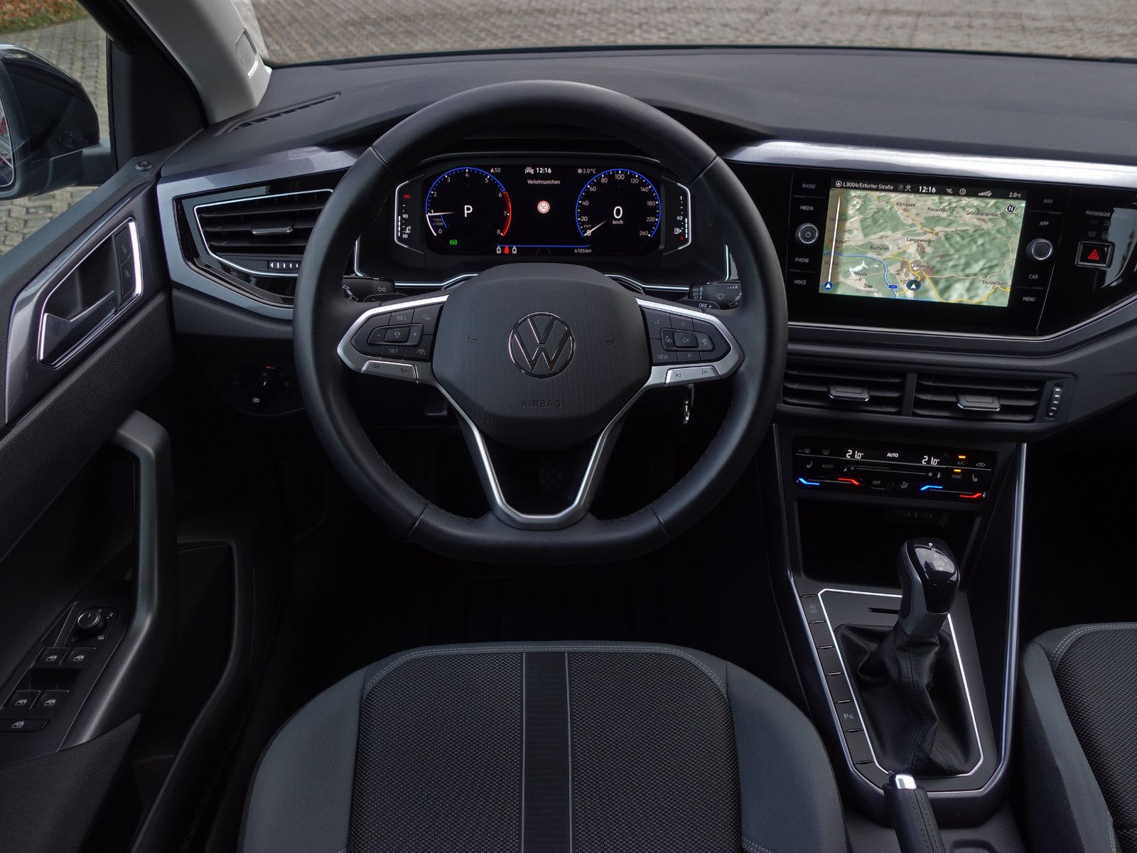 Fahrzeugabbildung Volkswagen Polo 1.0 TSI DSG Style Matrix Travel-Assist