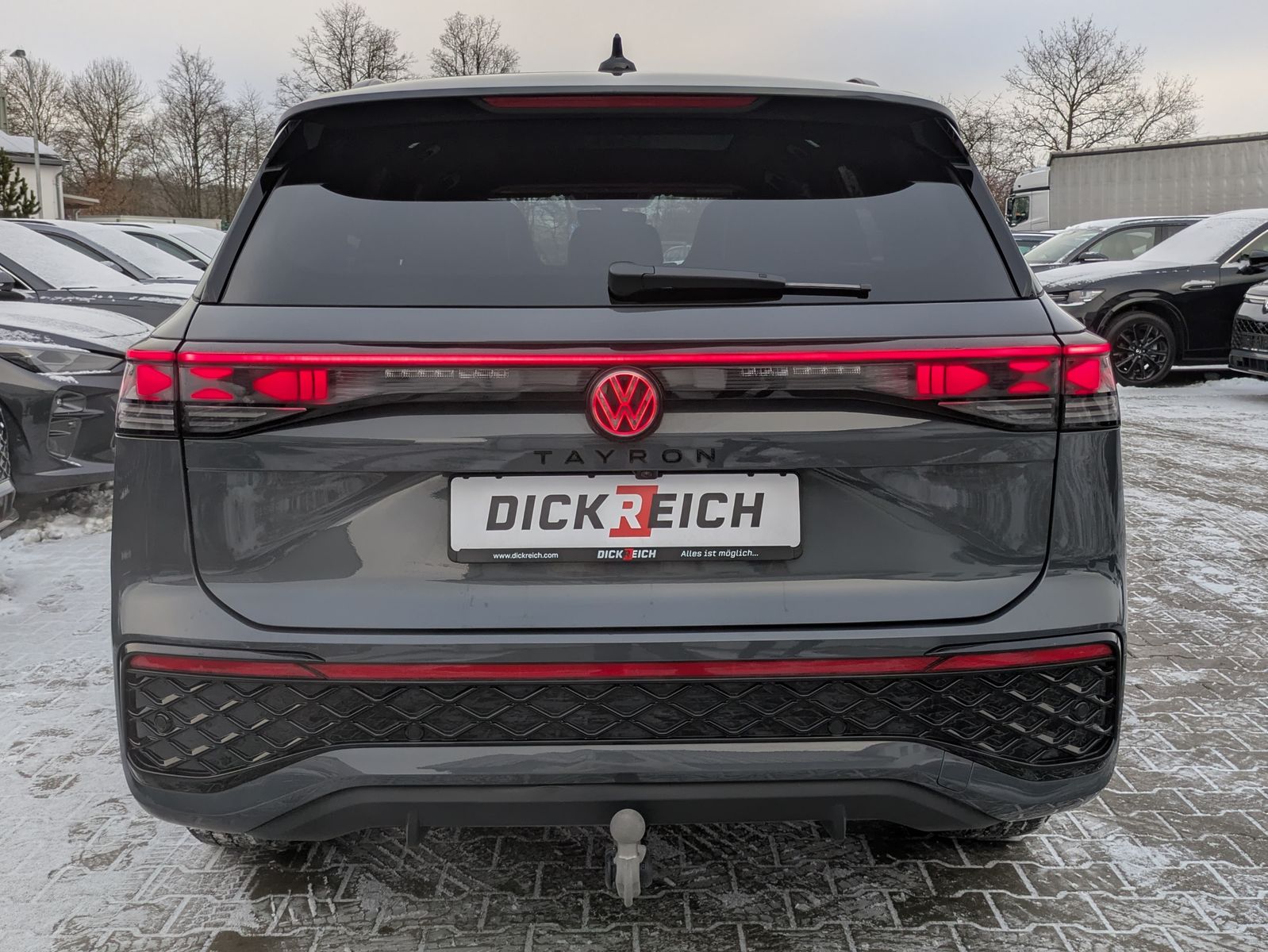 Fahrzeugabbildung Volkswagen Tayron 2.0 TDI 4M R-Line BLACK*7S*IQ-L.*PANO*HUD