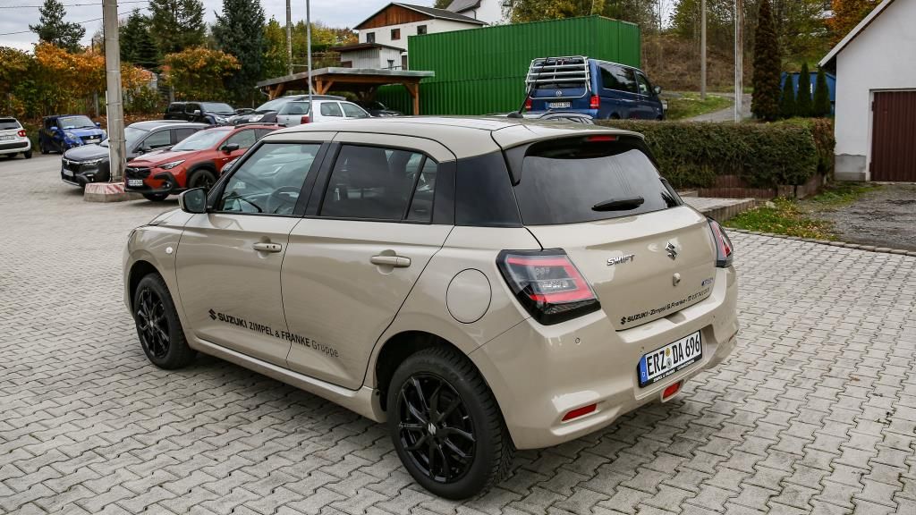 Autohaus Klingenthal -  Suzuki SWIFT COMFORT ALLGRIP HYBRID LED+SHZ+Allrad - Bild 4 Autohaus Klingenthal -  Suzuki SWIFT COMFORT ALLGRIP HYBRID LED+SHZ+Allrad - Bild 4