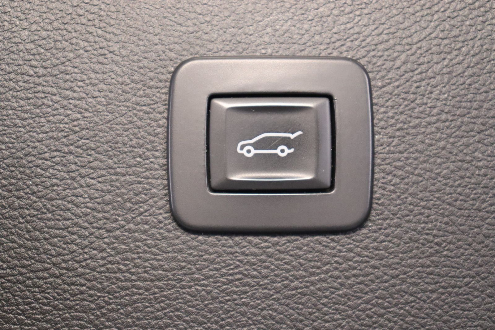 Fahrzeugabbildung Opel Astra K Sports Tourer 1.4 Turbo * LED Matrix * I