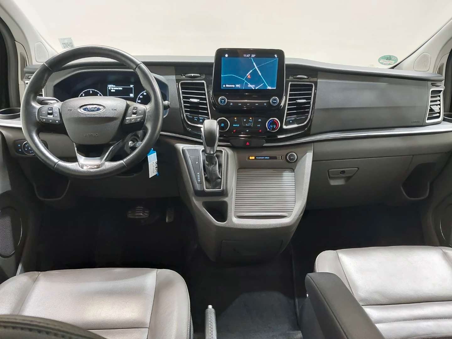 Fahrzeugabbildung Ford Transit/Tourneo Custom Kombi 320 L1 Tourneo T-X