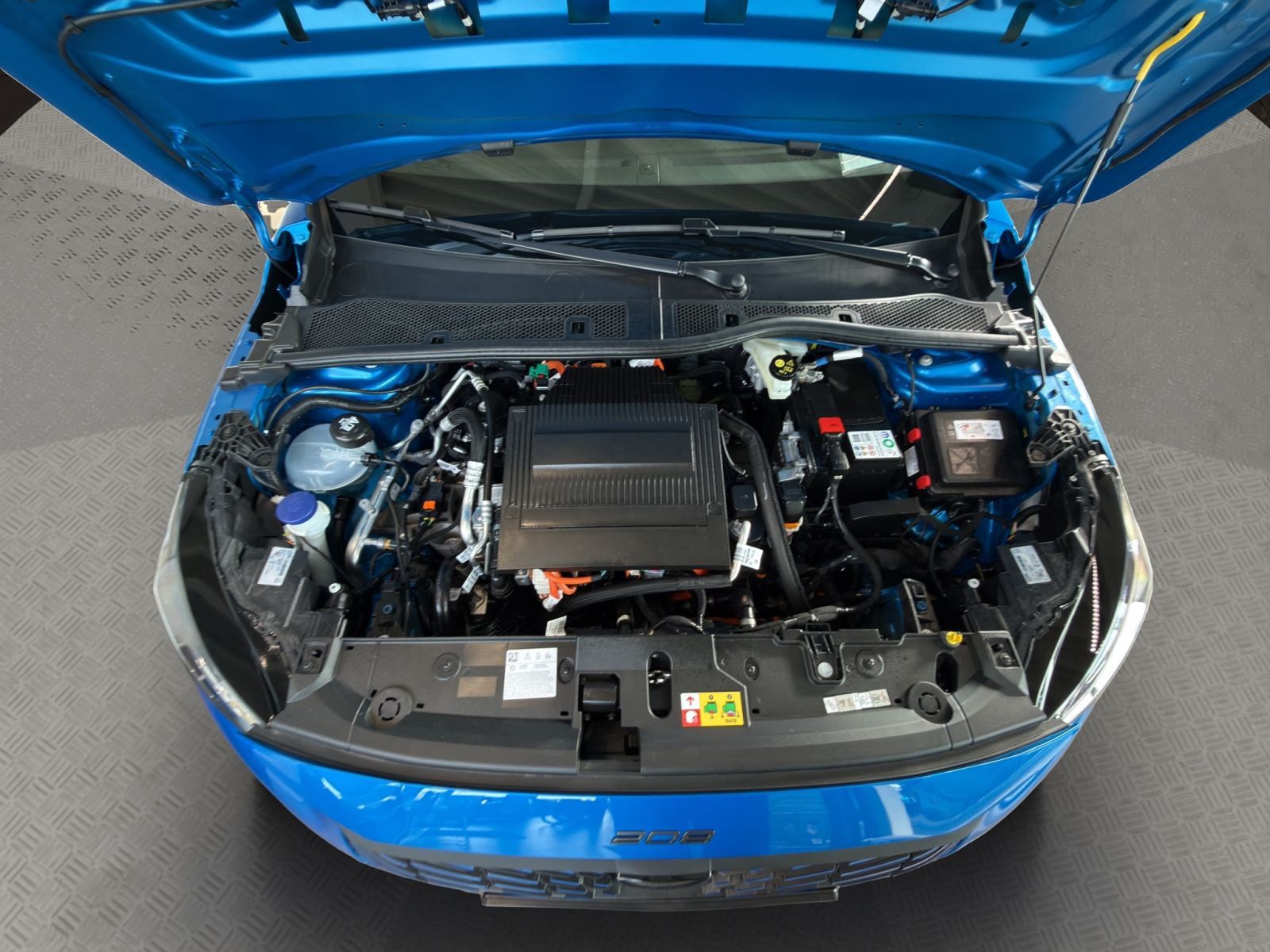 Peugeot 208 - Bild 18