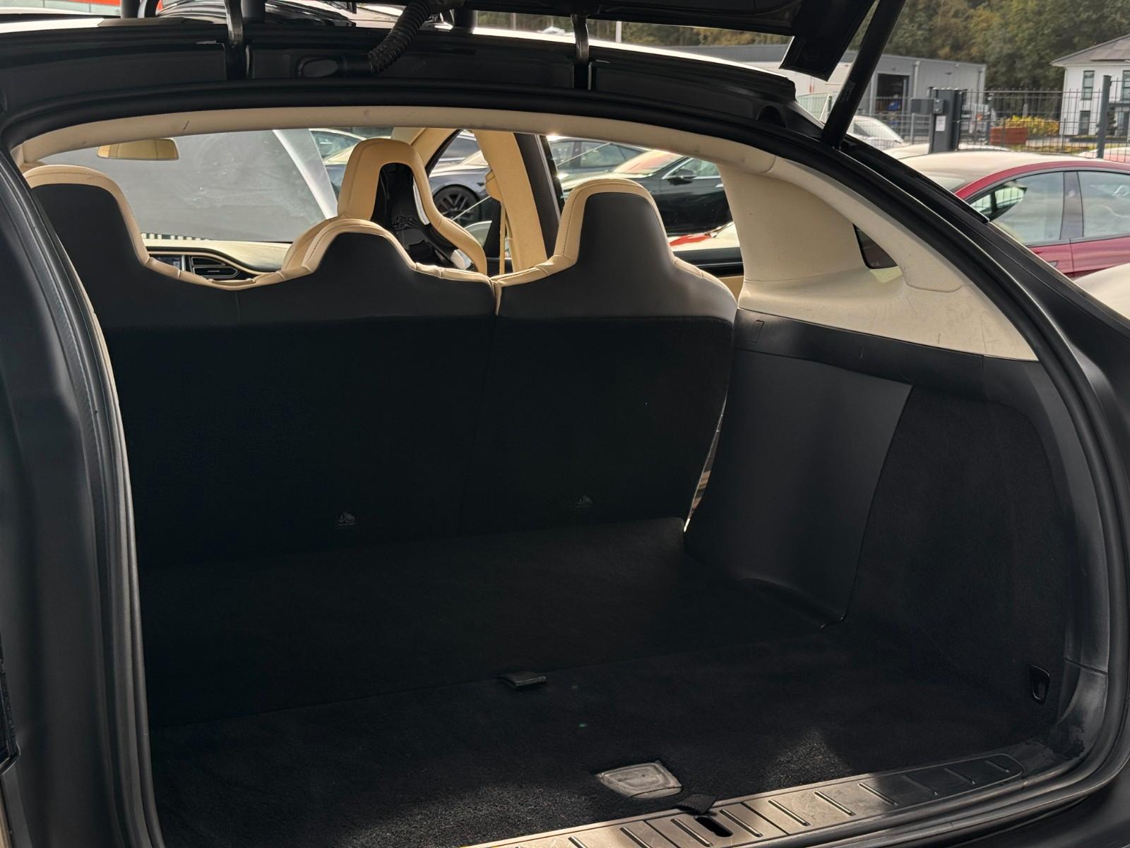 TESLA MODEL X 90D 525CH - SUPERCHARGE GRATUITE SC01 - 86.000 KMS