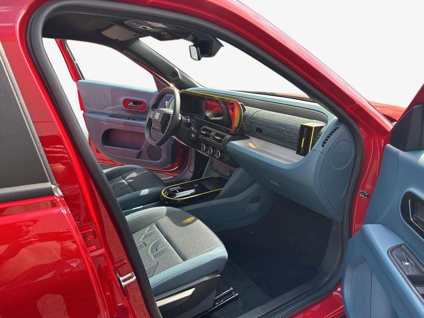 Fiat Grande Panda 44kWh Red