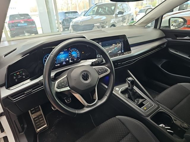 Fahrzeugabbildung Volkswagen Golf 1.0 TSI Active NAVI ACC SHZ RFK GJR