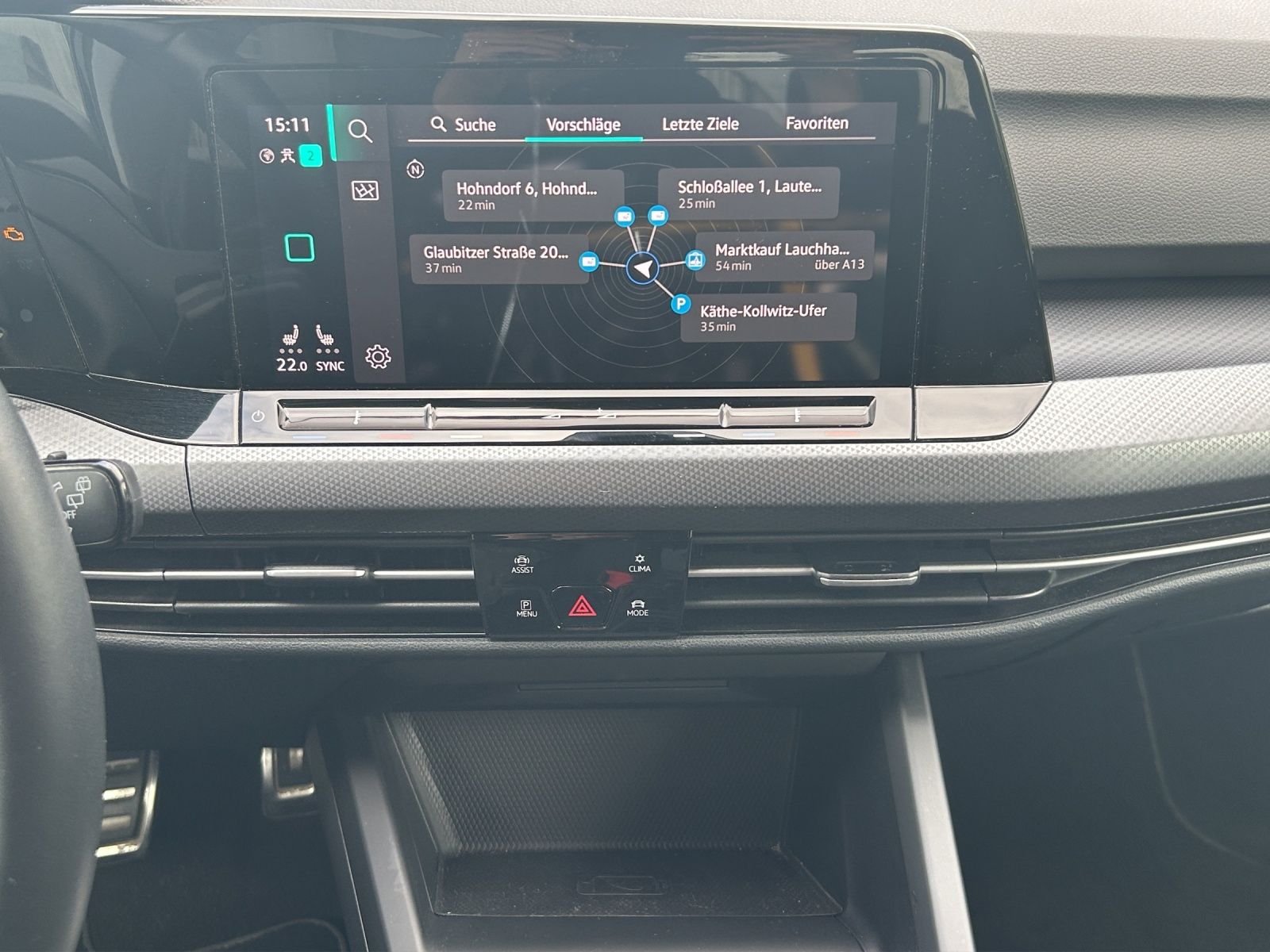Fahrzeugabbildung Volkswagen Golf VIII Variant Active eTSI LED Navi ACC
