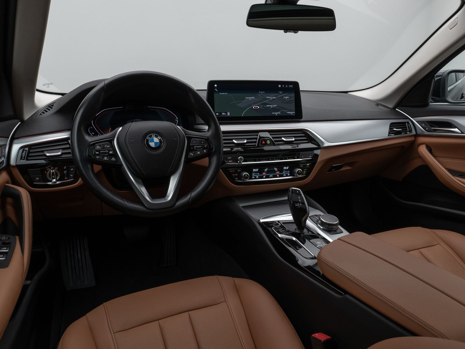 Fahrzeugabbildung BMW 530d  xD Panorama Kamera DAB HiFi AHK Alarm ACC