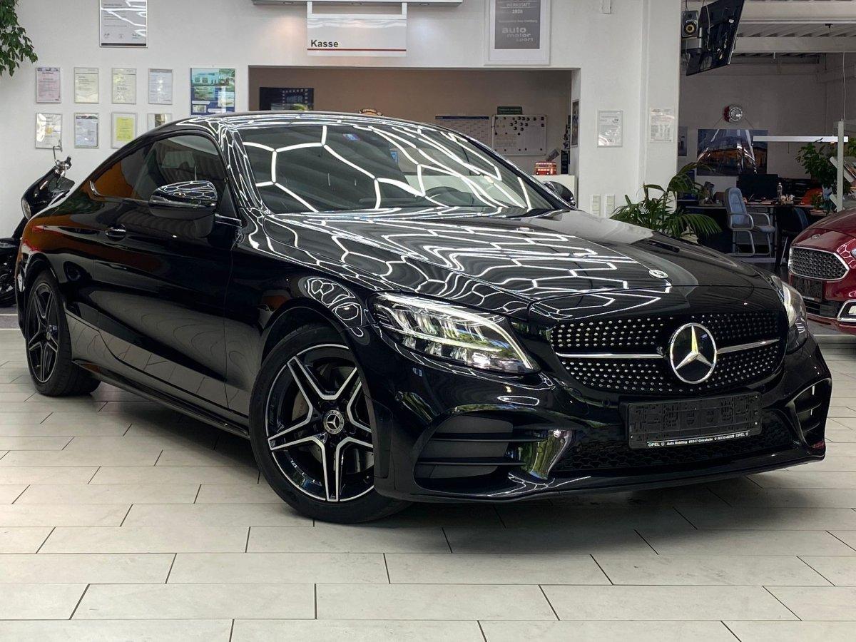 Mercedes-Benz C 300 AMG Line Night Paket Keyless Navi Teillede