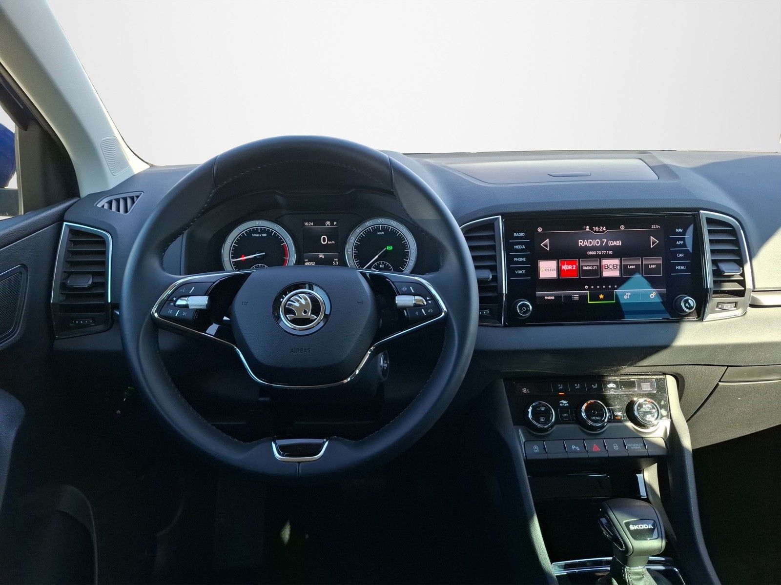 SKODA Karoq 1.5 TSI Ambition DSG / KLIMA / ALU / KAMER - Image 11