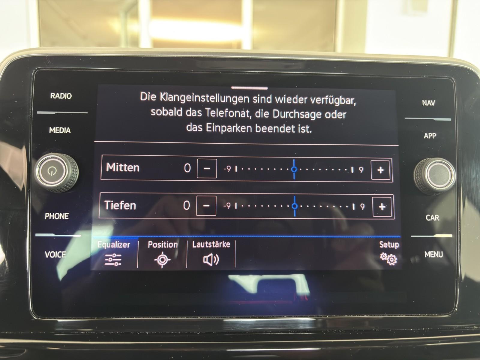 Volkswagen T-Roc 1.0 TSI R-Line +APP+KLIMA+SITZHEIZUNG+LED+, миниатюра 23