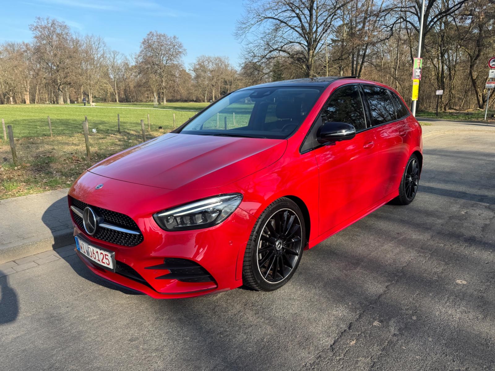 Mercedes-Benz B 220d * AMG LINE-PANO-LED-360°KAMERA*