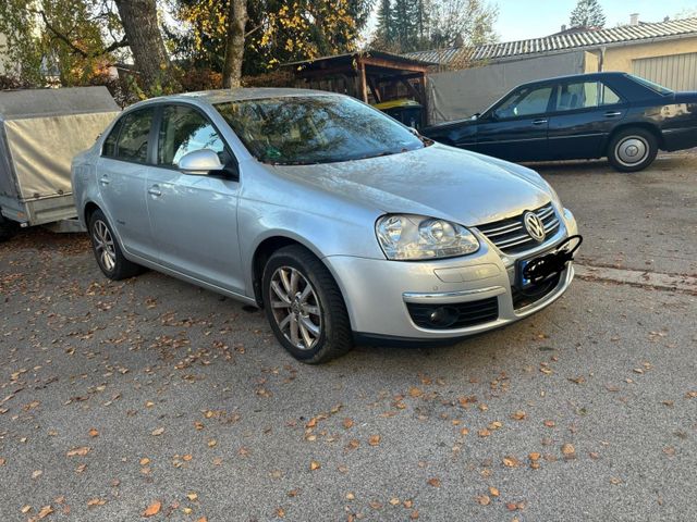 Volkswagen VW Jetta 2010