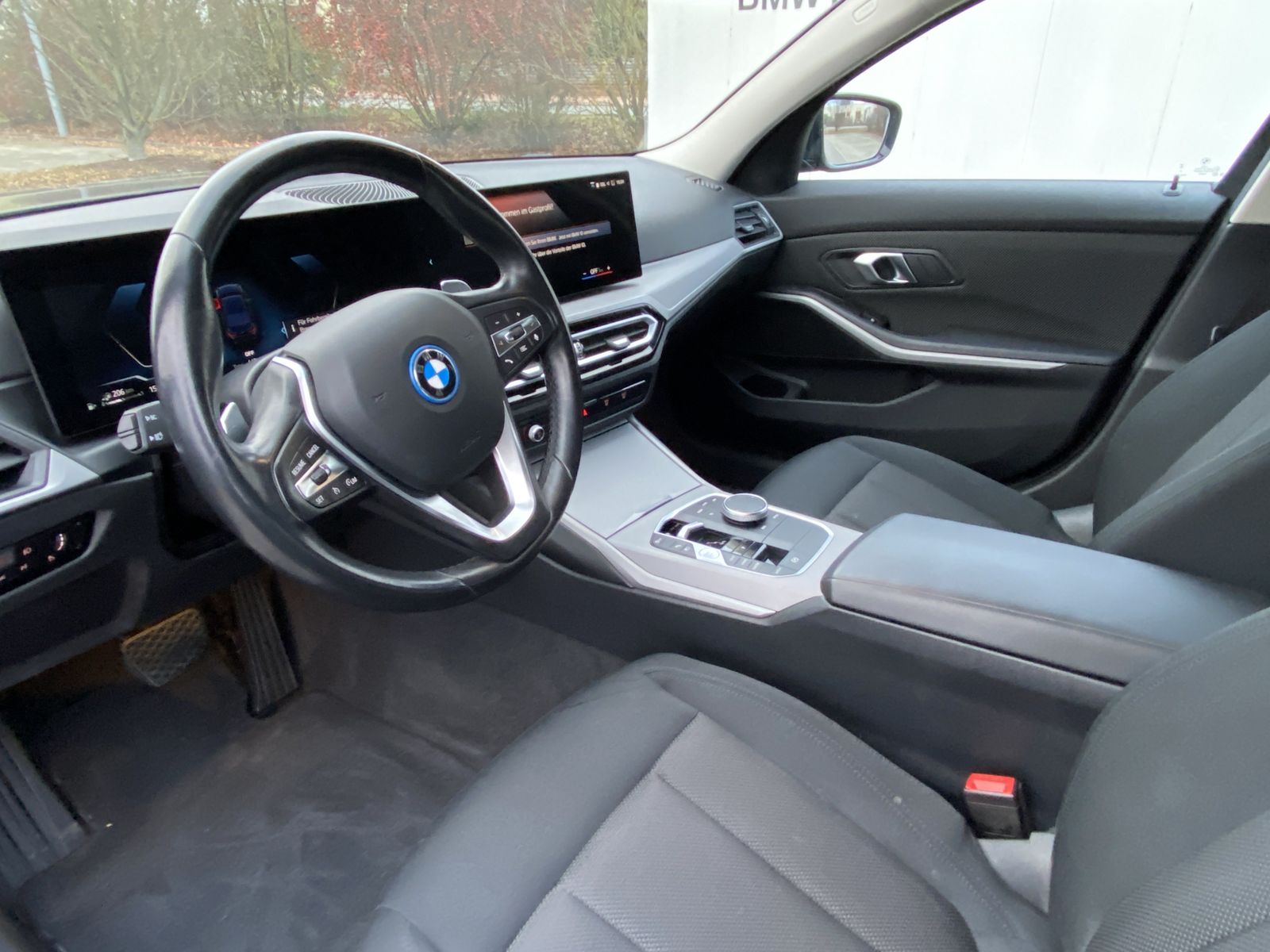BMW 320e Limousine DAB 17LM PDC SHZ foto 7