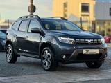 Dacia Duster II Journey 4WD CAM NAVI SHZ KLIMA - gebrauchte Dacia Duster aus dem Jahr 2023