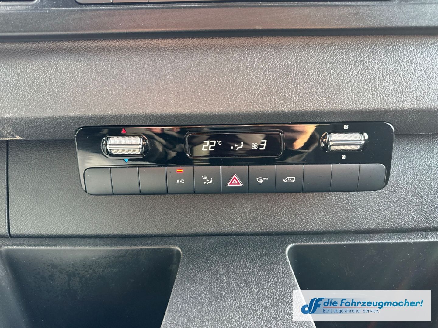 Fahrzeugabbildung Mercedes-Benz Sprinter III Kasten RWD AWD 317 CDI L2 Navi 360