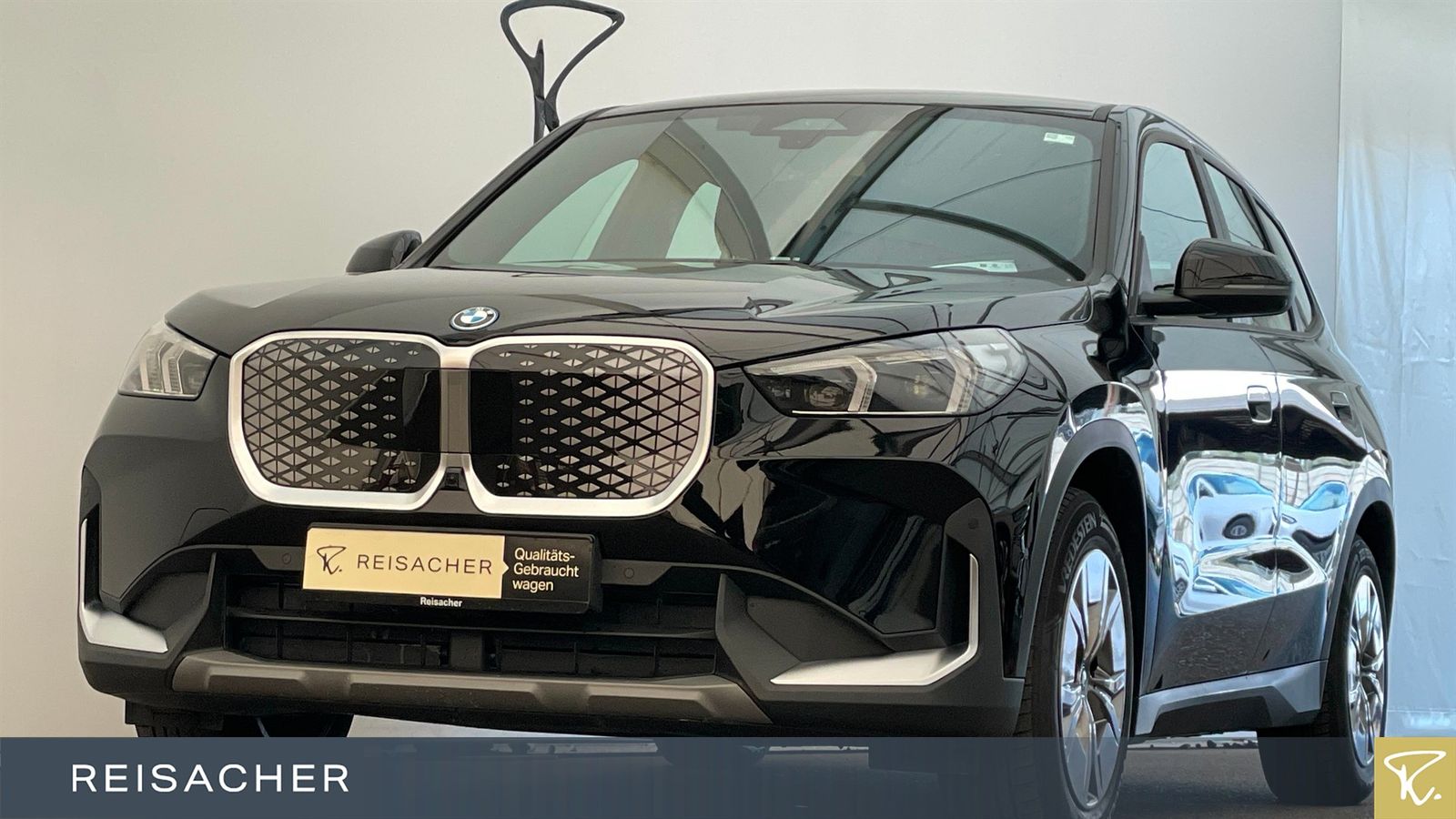 BMW iX1 xDrive30 LCProf HUD 360° AHK PDC 17 LM foto 1