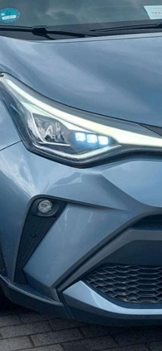 Toyota C-HR 2.0-l Hybrid Team D. *LED*CAM*SHZ*ACC*PDC