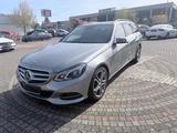 Mercedes-Benz E300 BlueTec Pano,Navi,LED,Leder,ACC,AHK,Kamera - Mercedes-Benz E 300: Kombi, Bluetec