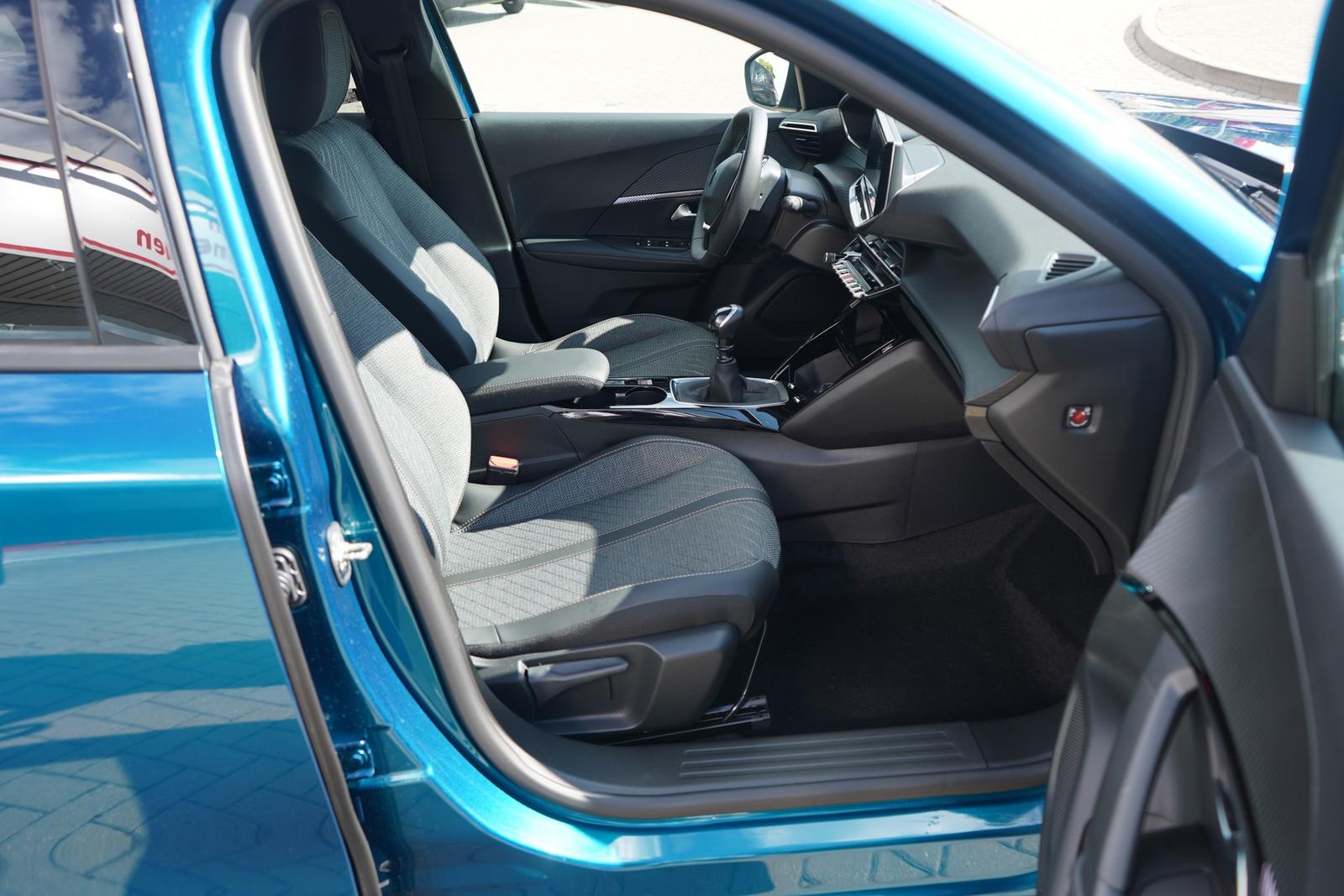 Peugeot 2008 1.2 PureTech LED Navi Tempomat