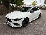 Mercedes-Benz CLA 200 - AMG  / 360 Grad Kamera / Panoramadach 