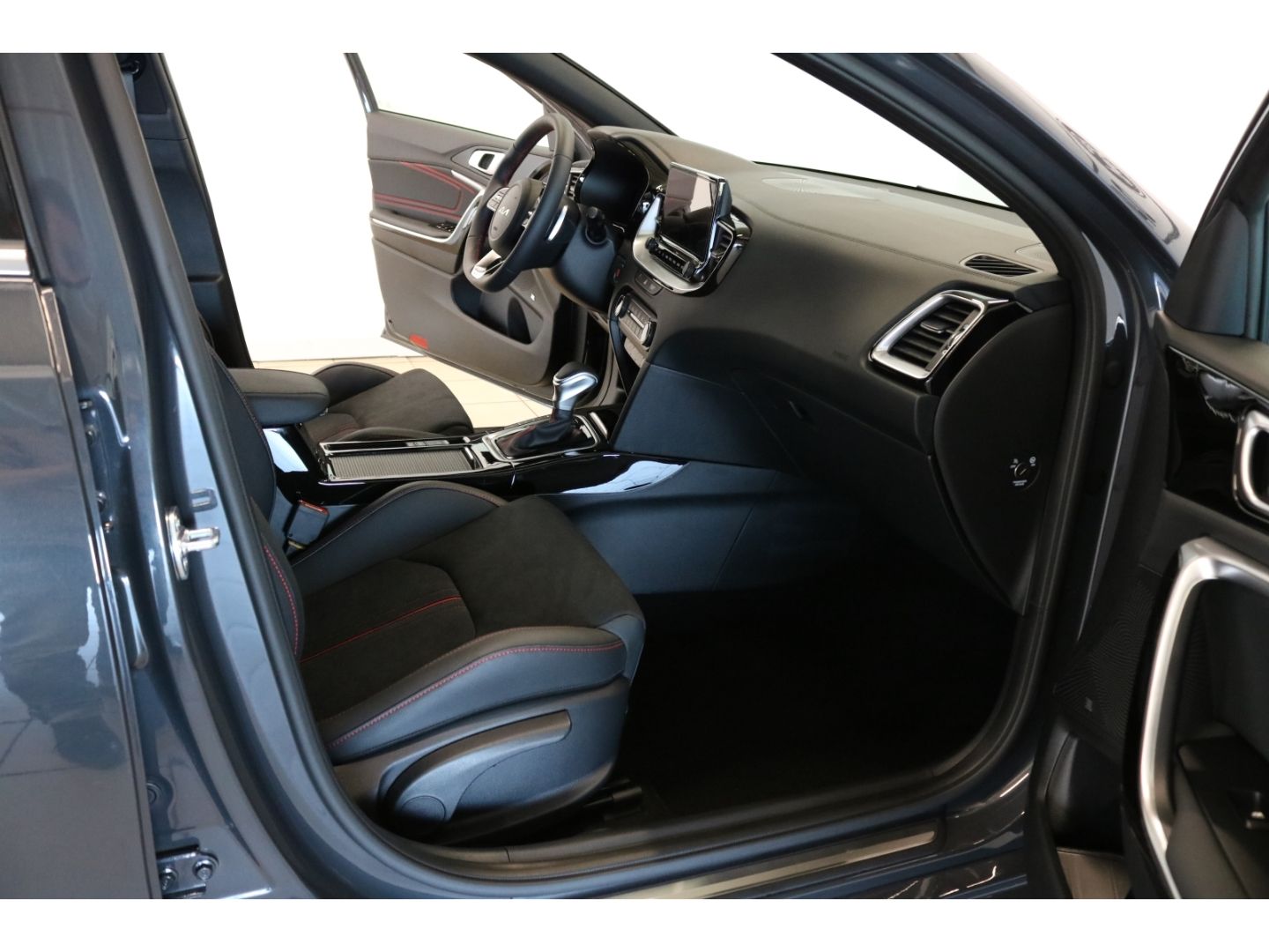 Fahrzeugabbildung Kia ProCeed GT 1.6 T-GDI beheizb Sitze + Lenkrad