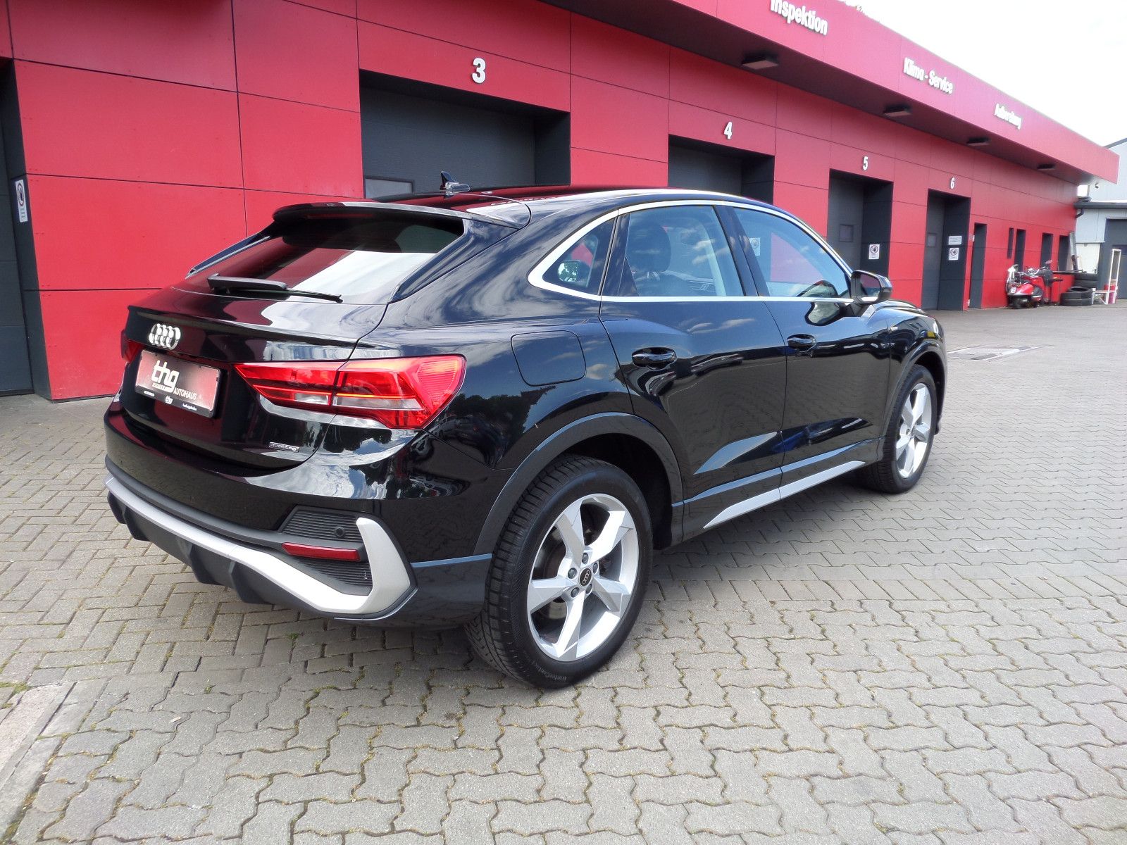Audi Q3 Sportback 40 TDI quattro S line NAVI-AHK foto 8