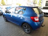Dacia Sandero 1.2 16V Celebration--TÜV/AU +Service NEU - Dacia: Standheizung