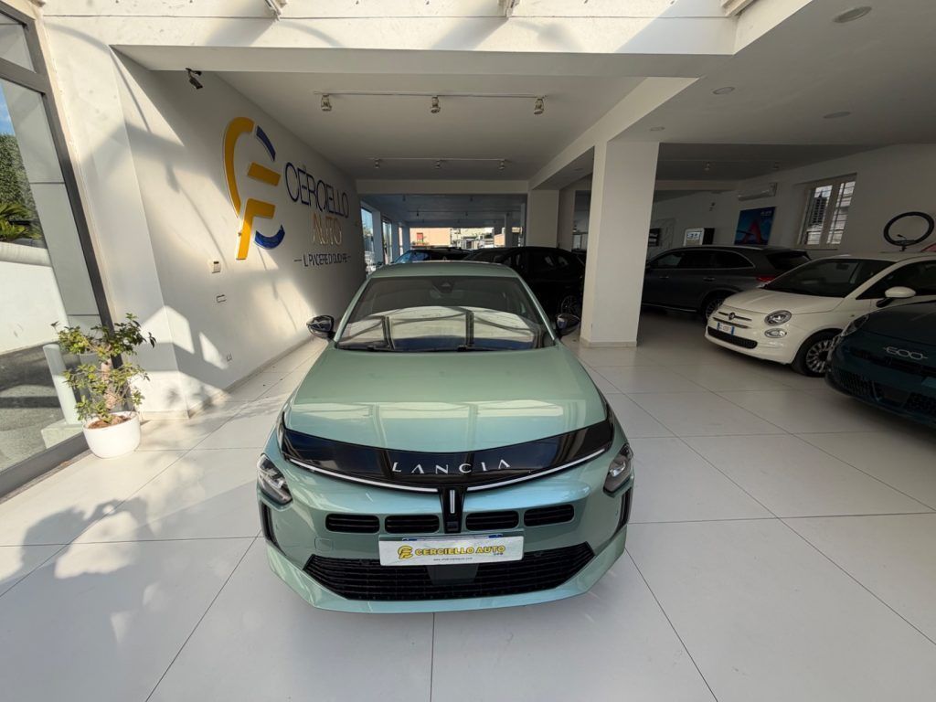 Lancia Ypsilon Hybrid e-DCT LX da €219,00 mensil imagem 3