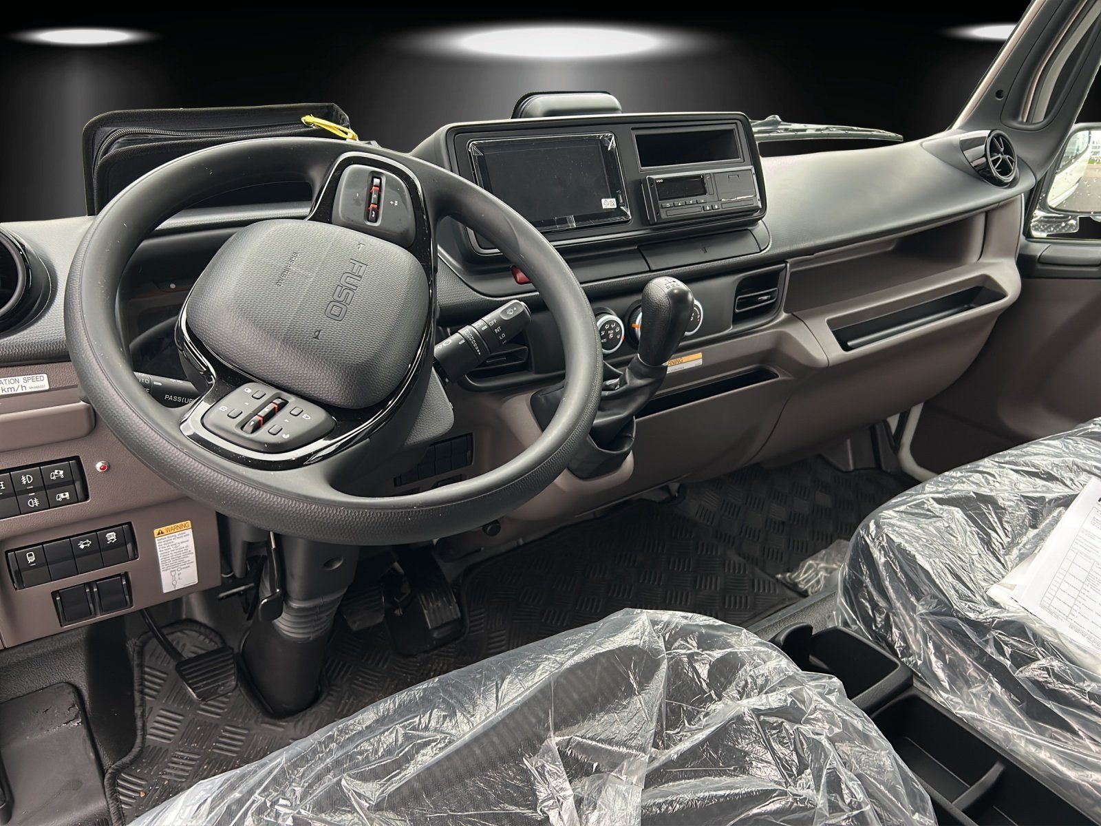 Fahrzeugabbildung FUSO 7C18 4x2 3400 Meiller Kipper