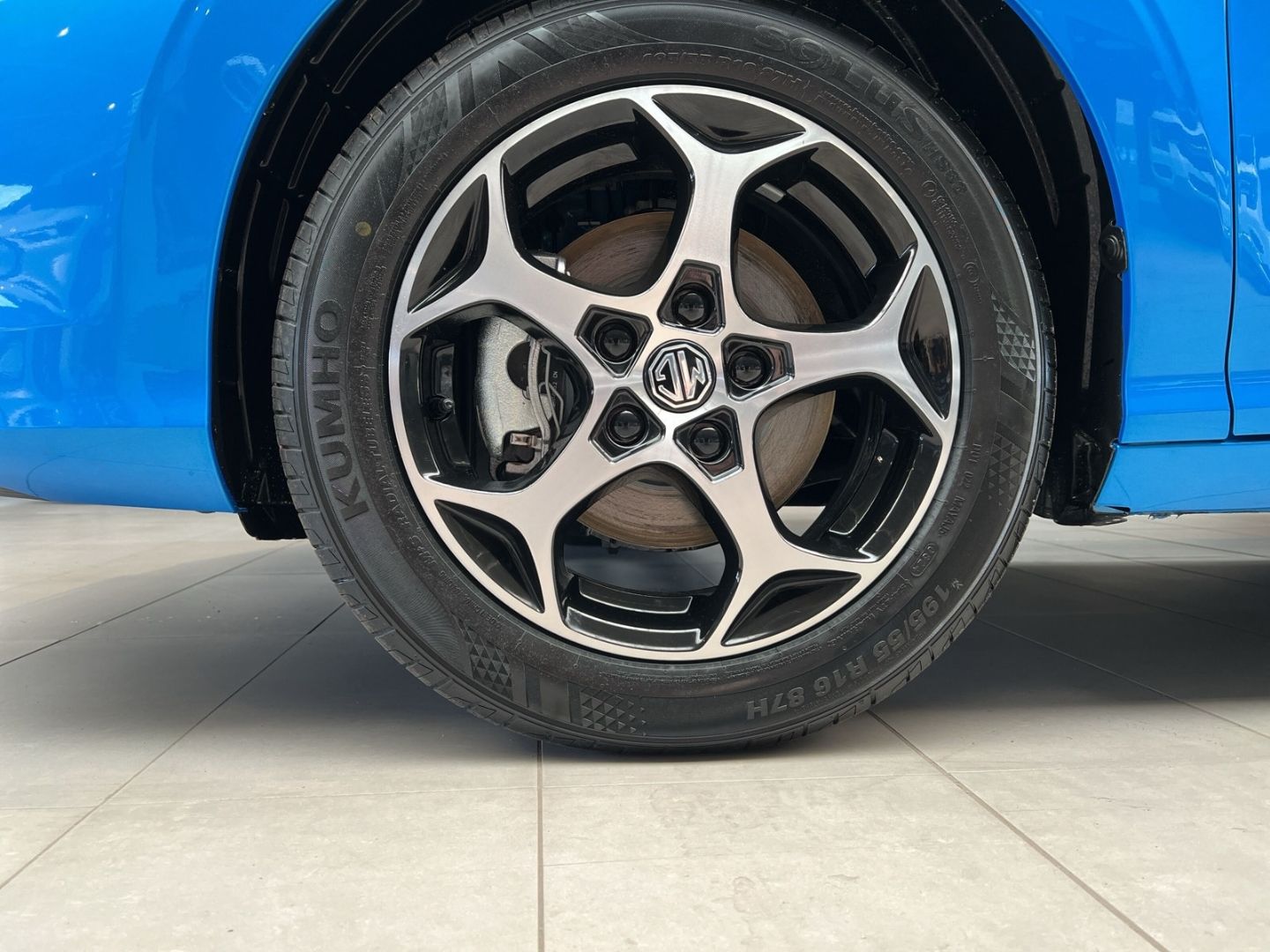 Fahrzeugabbildung MG MG3 Luxury Vorführwagen, Navi Leder digitales Co