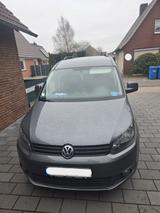 Volkswagen Caddy Maxi mit Rollstuhlrampe