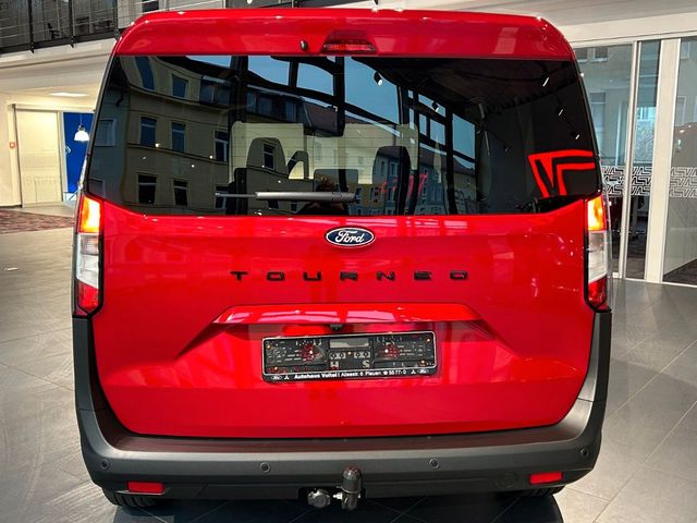 Ford Tourneo Courier Titanium AHK