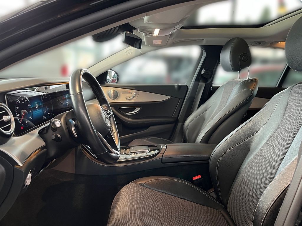 Fahrzeugabbildung Mercedes-Benz E 300 deT 4M AMG AHK Distronic+ Pano HUD LED 360